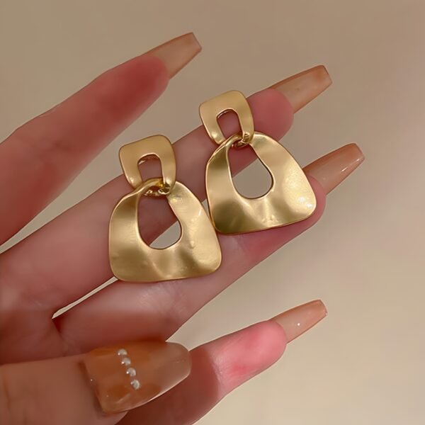 2407d321-afb8-481a-be01-135f02c5d057.jpg Irregular Geometric Earrings Minimalist Fashion Statement Jewelry