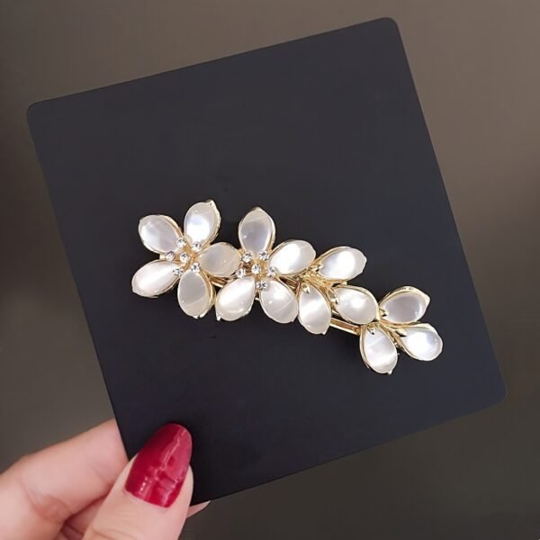 2fbdcd76-ca90-4dc2-af3d-e48725898a14.jpg Cat-Eye Floral Hairpin Elegant Flower Design Hair Accessory