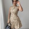 Elegant Floral Sleeveless Dress Waist-Cinching Date Outfit