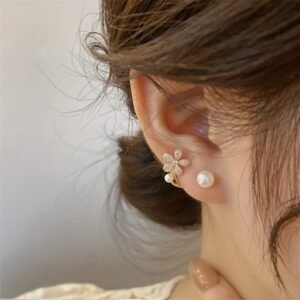 605cb4318ce681c9e27e3f395e720e9b.jpg Elegant Pearl Flower Stud Earrings Classic Women’s Jewelry