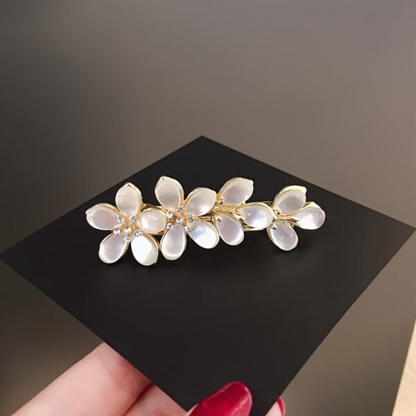 abb897c2-5cb8-4d4d-8881-dc498123518a.jpg Cat-Eye Floral Hairpin Elegant Flower Design Hair Accessory