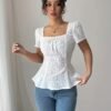 b256736a-8ccc-46e3-8fba-76ae8f5dfc78.jpg Women'S Commuter Elegant Solid Color Hollow Embroidery T-Shirt