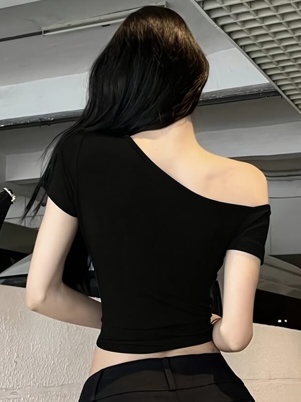 c81ff067-828b-406b-a253-9ecfe6e7a284.jpg Asymmetric Collar Short-sleeved Top for Fashionable Women