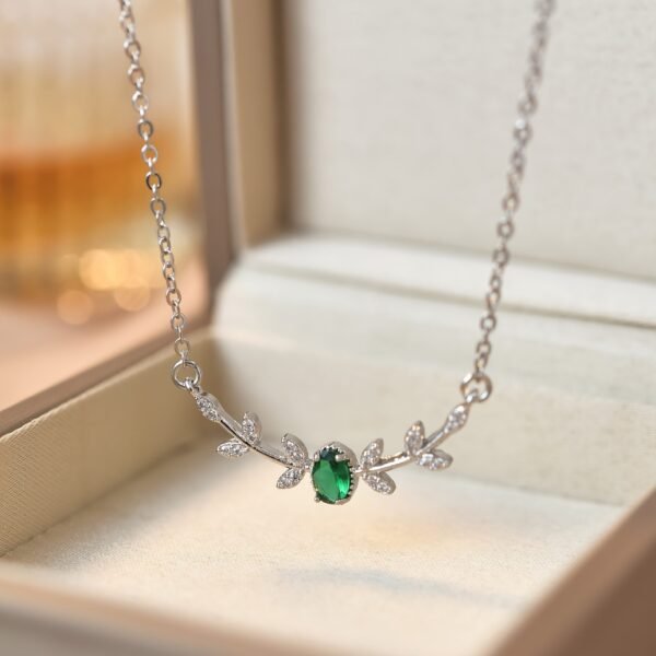 eaf5708f-f2f9-45f5-be84-185eedcc4e54.jpg Leaf Branch Zircon Necklace Elegant Nature-Inspired Pendant